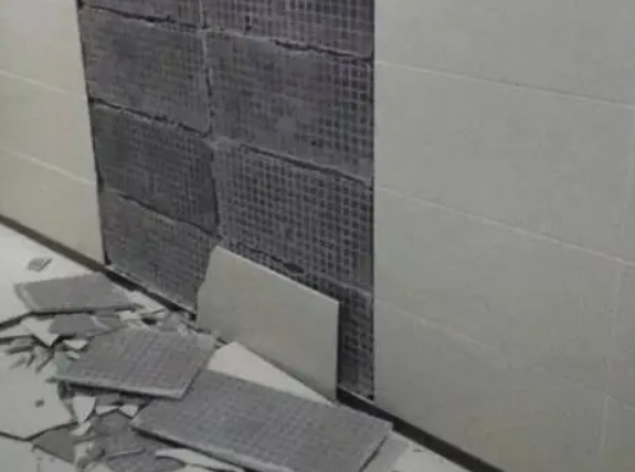 江宁瓷砖空鼓维修公司分享下江宁墙砖松动维修的知识